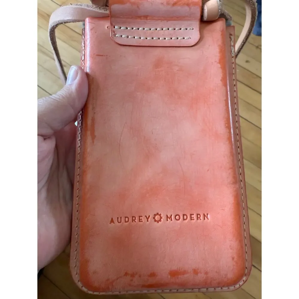 Audrey Modern Ace phone case purse leather felt wool USA handmade boho‎